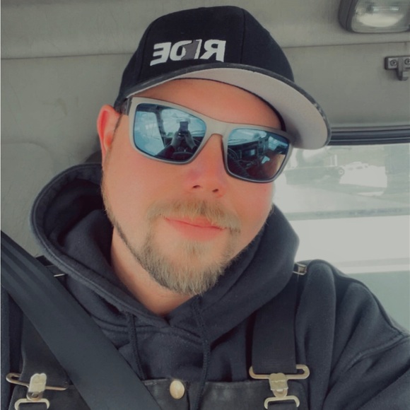 Meet your Posher, Jake - Picture 1 of 1